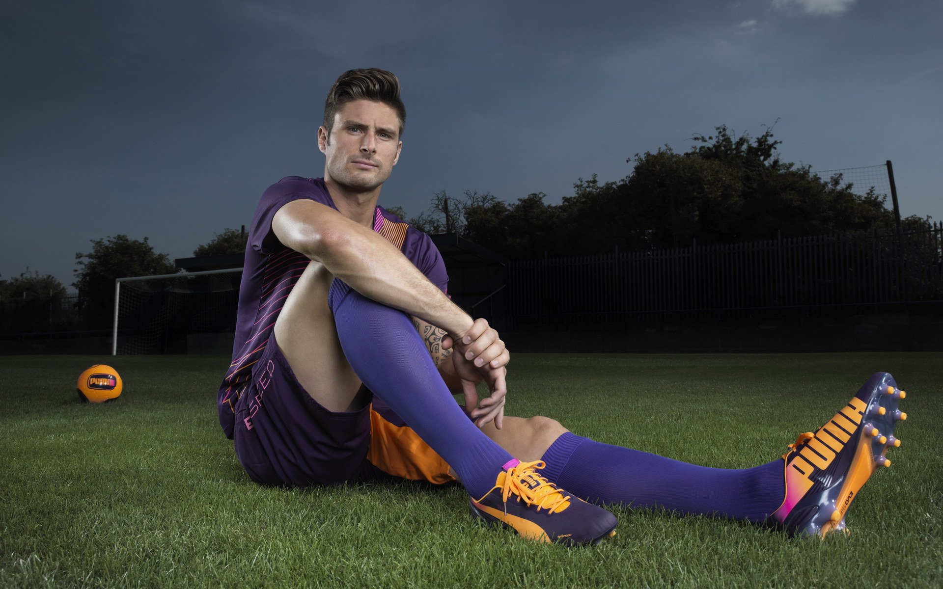 开云体育官方下载-《电竞站台：品牌广告如何引爆粉丝热情》，电竞品牌推广